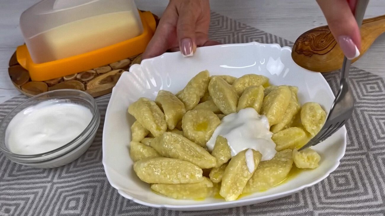 Кулінари поділилися рецептом вареників з манкою замість борошна