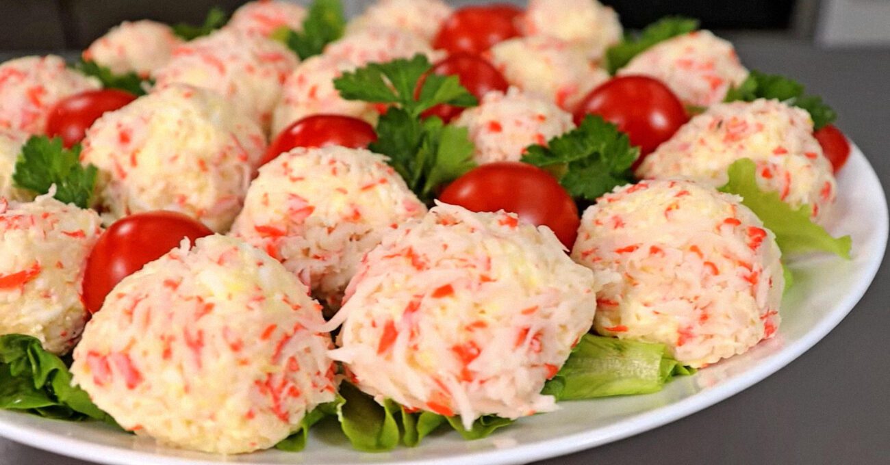 Кухарі показали швидкий рецепт закуски з крабових паличок і часнику