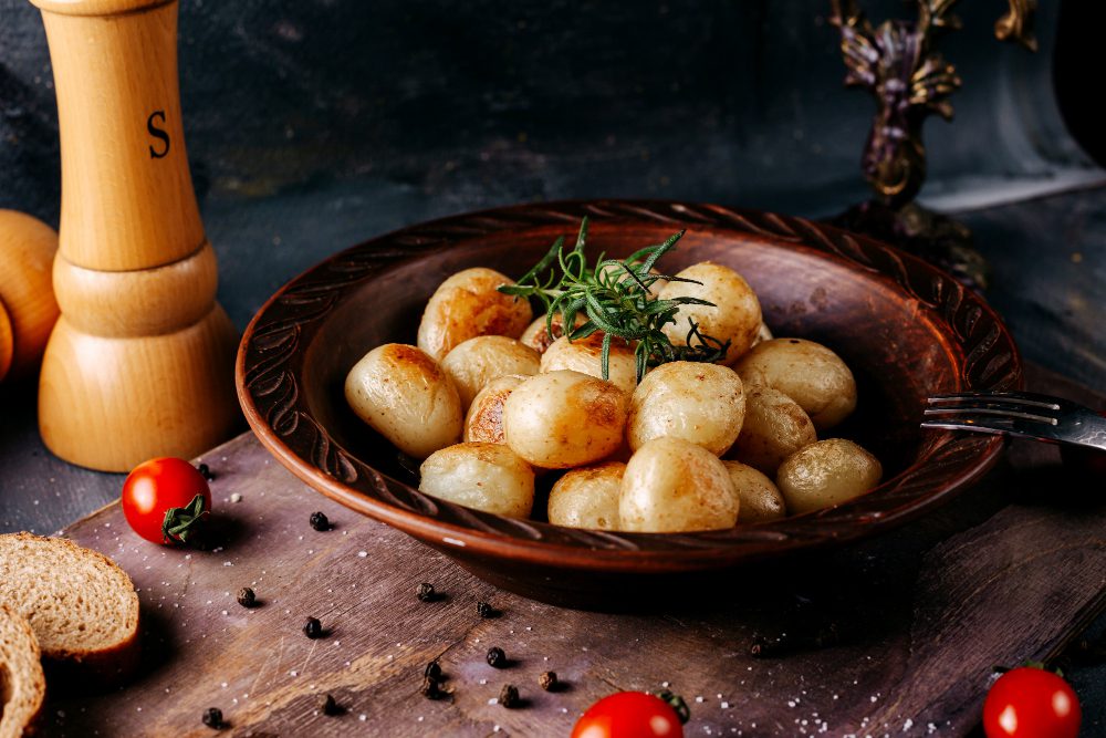 Кулінари назвали 3 помилки при приготуванні картоплі в мундирі