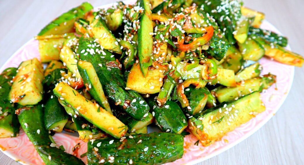 Це мої улюблені “Огірки по-корейськи”: 1 миска, 8 інгредієнтів і 5 хвилин – хрумтять на весь дім 