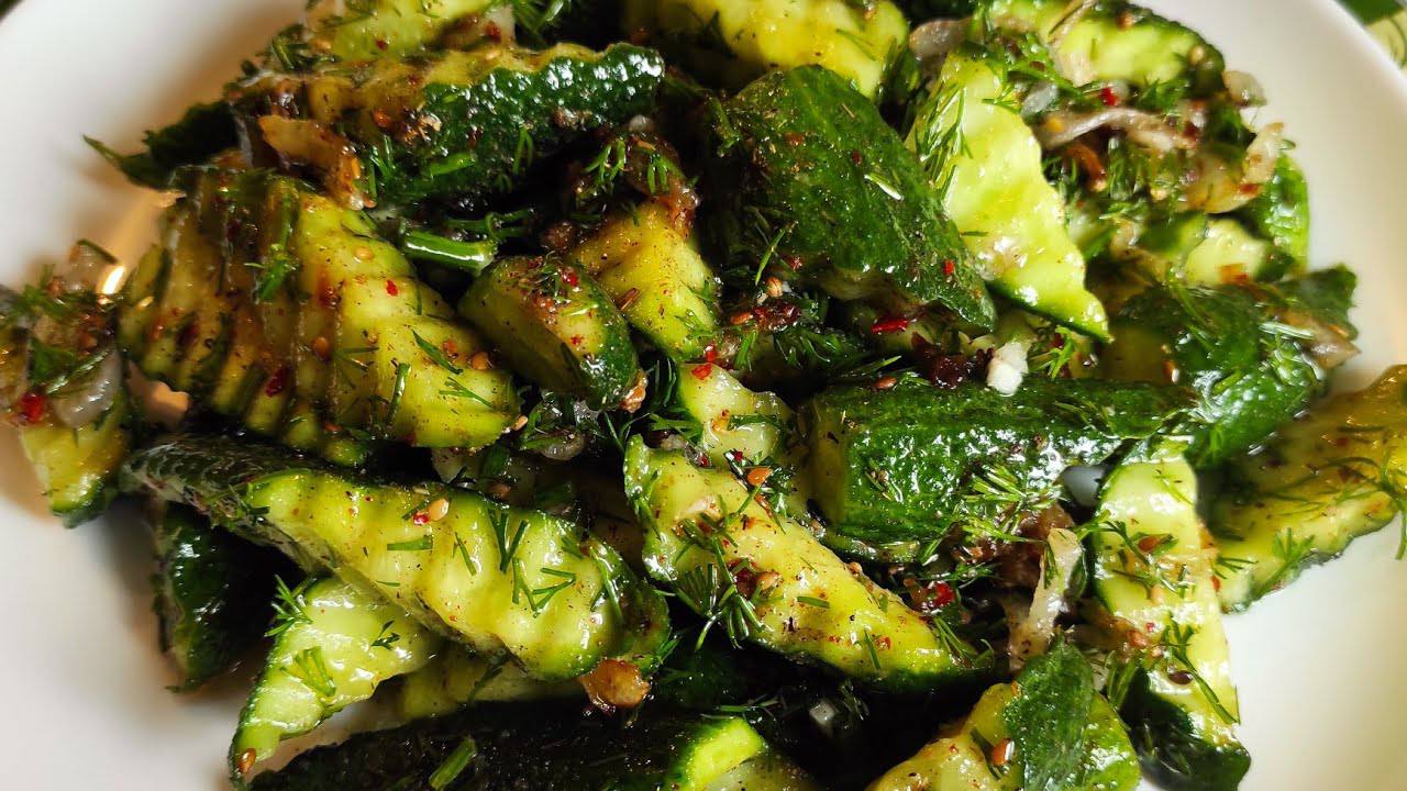 Кулінари розповіли, як приготувати пікантні огірки по-корейськи