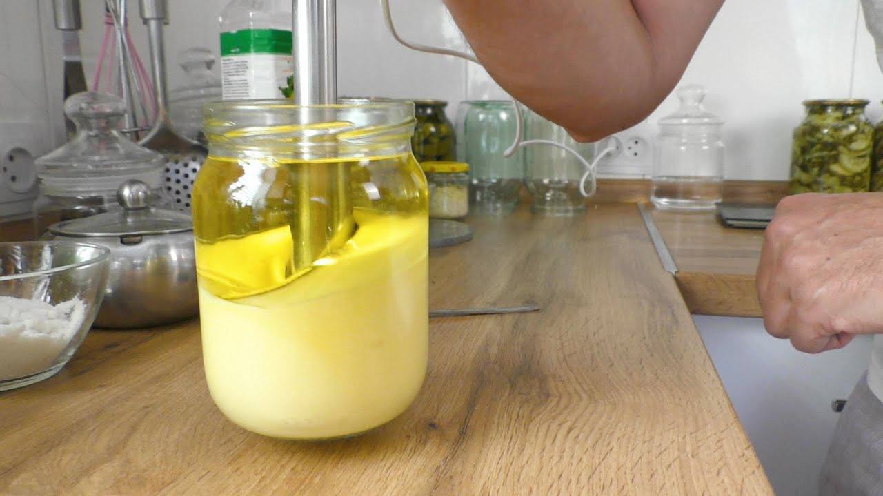 Шеф-кухарі розповіли, як приготувати ПП-майонез у домашніх умовах