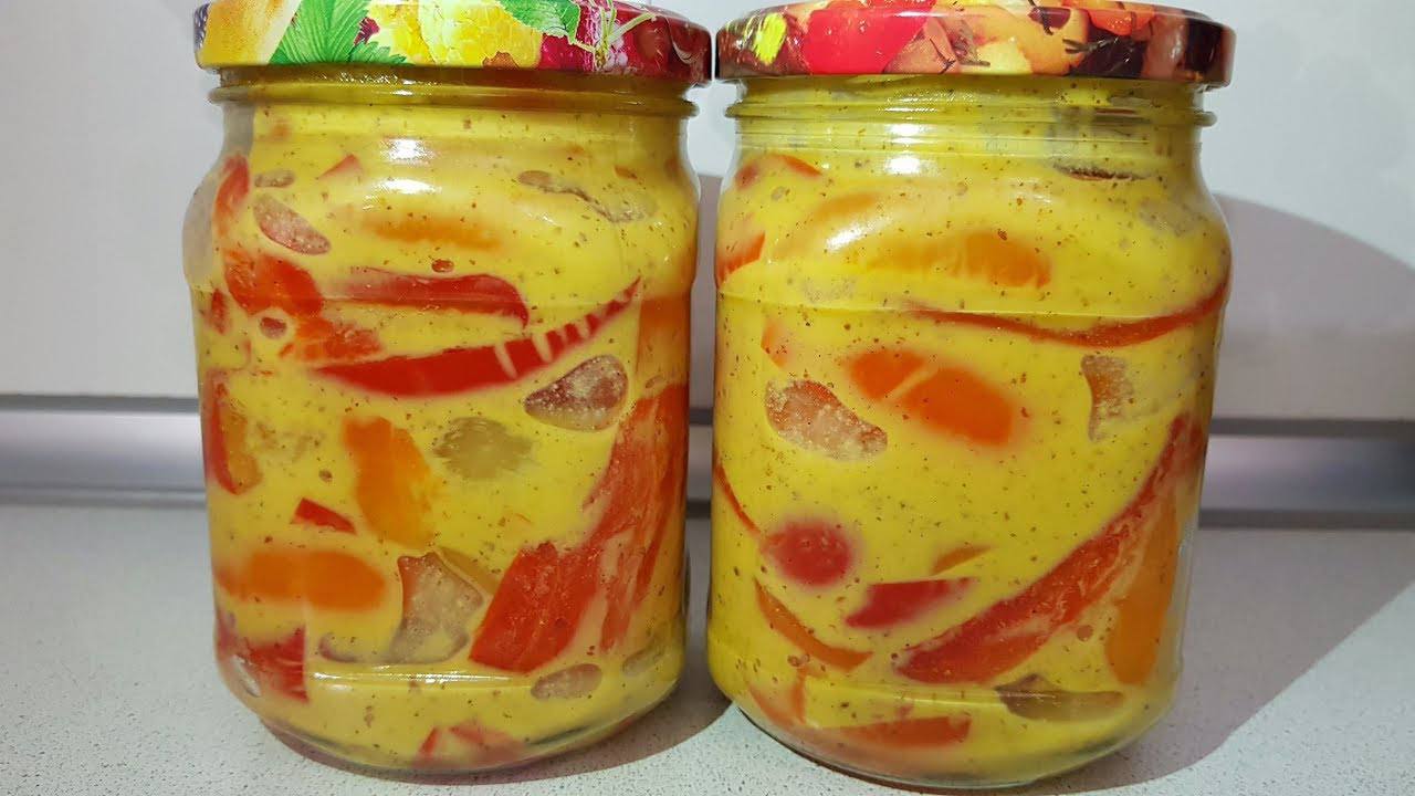 Господині поділилися рецептом солодкого перцю в гірчичному соусі на зиму