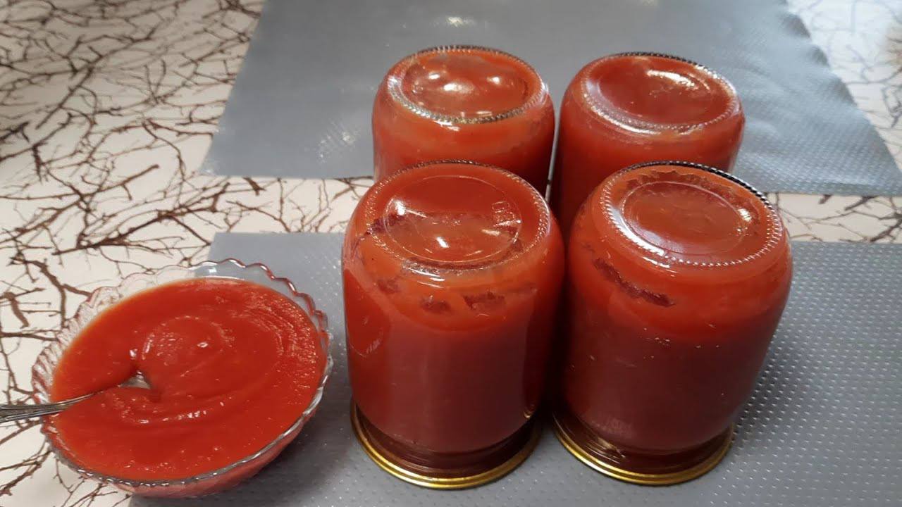 Господині розповіли, як приготувати смачний кетчуп із томатів черрі