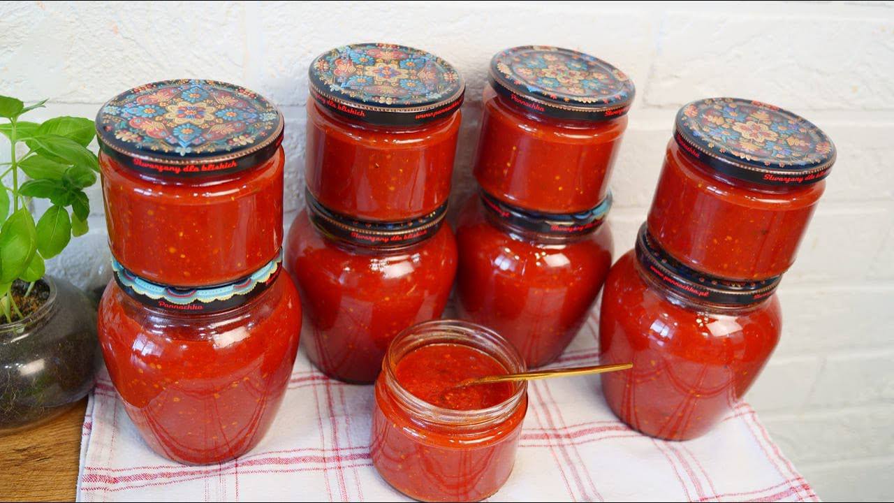 Господині розповіли, як приготувати смачний кетчуп із томатів черрі