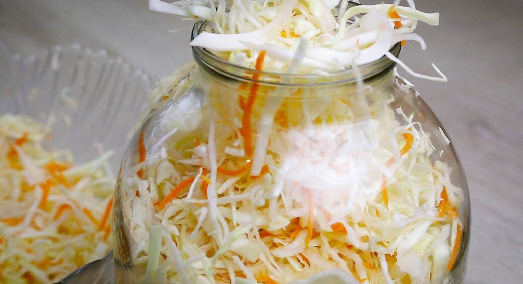 Наближаються 2 обов’язкових дні для квашення капусти: буде хрумка і з гарним ароматом – кулінарний календар 