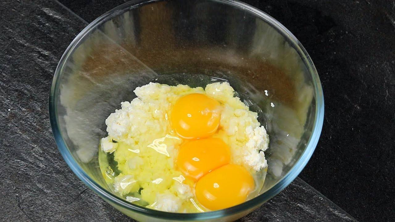 Кулінари розповіли, як приготувати омлет із кисломолочним сиром на сніданок