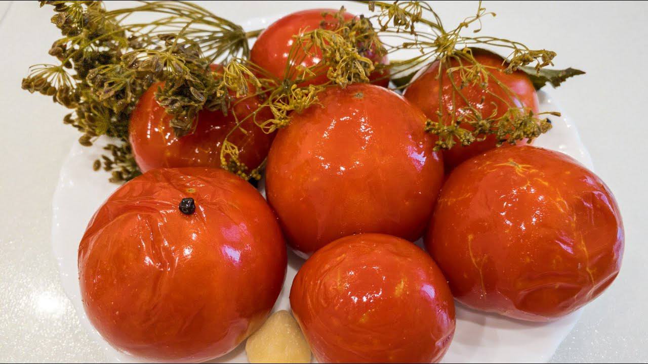 Господині розповіли, як приготувати смачні квашені помідори за 3 дні
