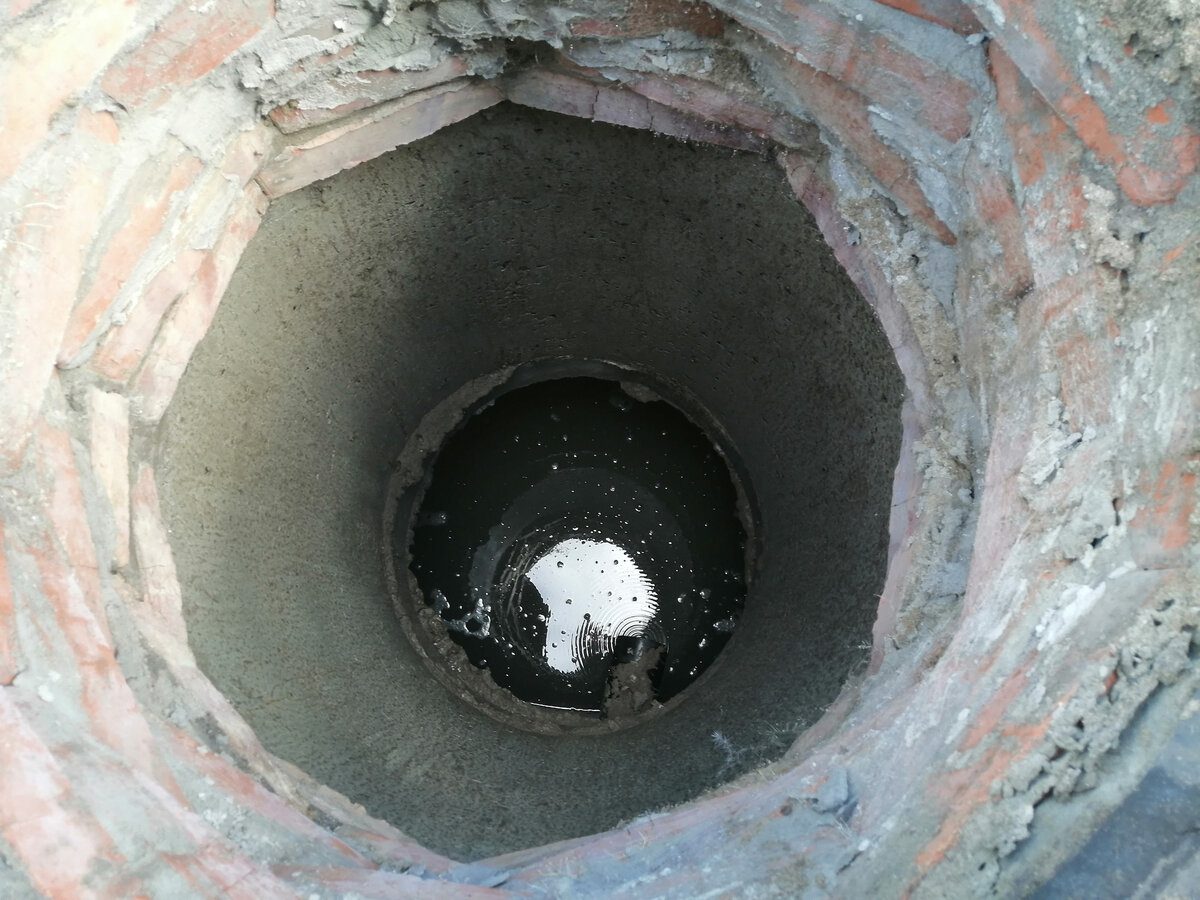 Експерти розповіли, як швидко та якісно очистити вигрібну яму від відходів простим засобом