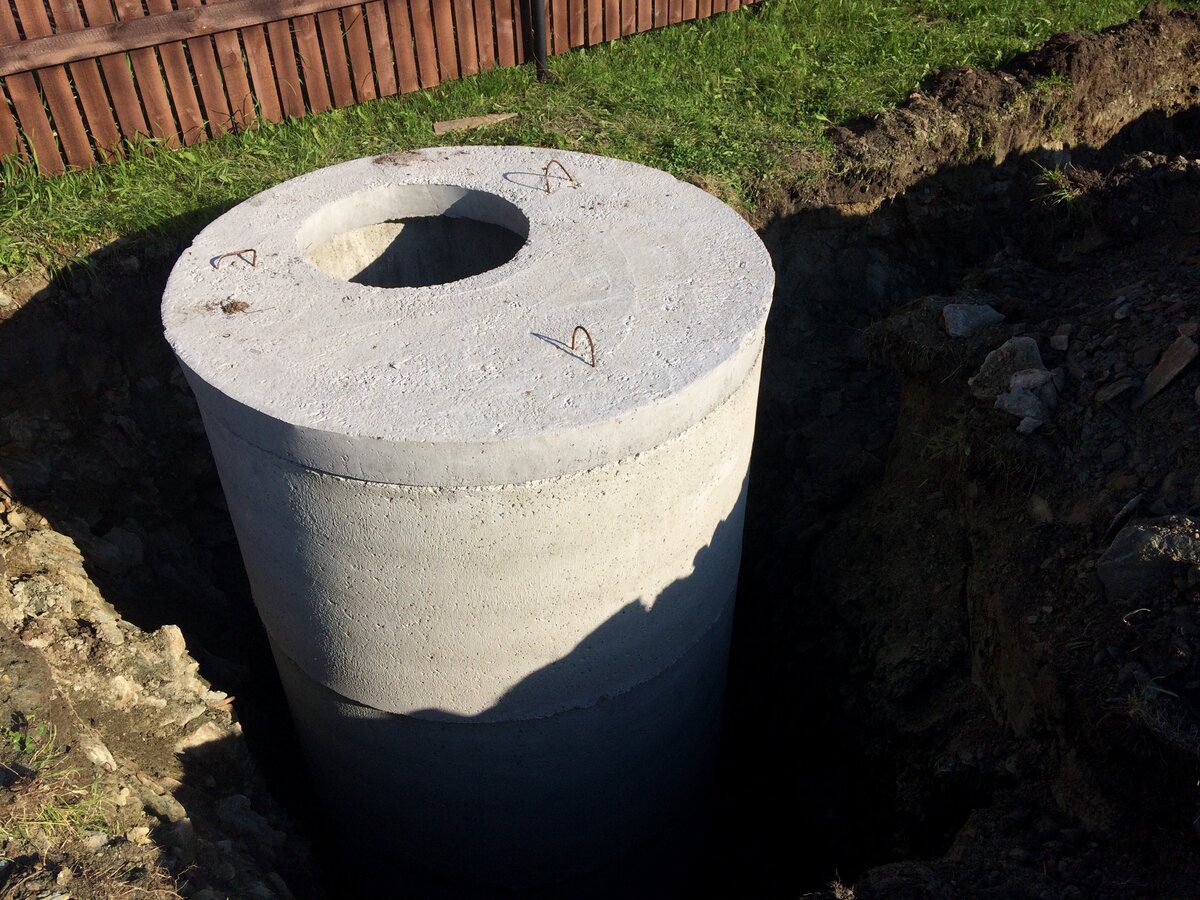 Експерти розповіли, як швидко та якісно очистити вигрібну яму від відходів простим засобом