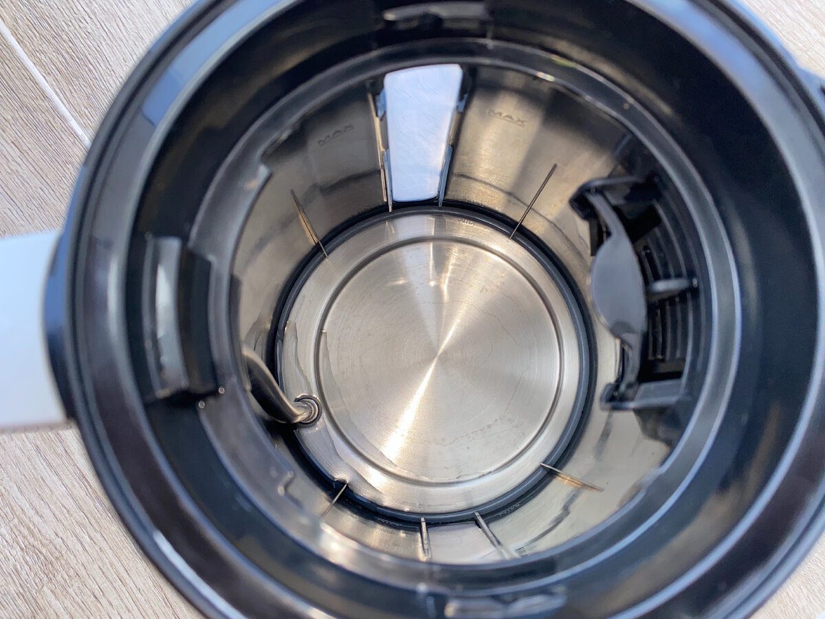 Господині розповіли, як очистити чайник від накипу без жодних витрат Господині розповіли, як очистити чайник від накипу без жодних витрат