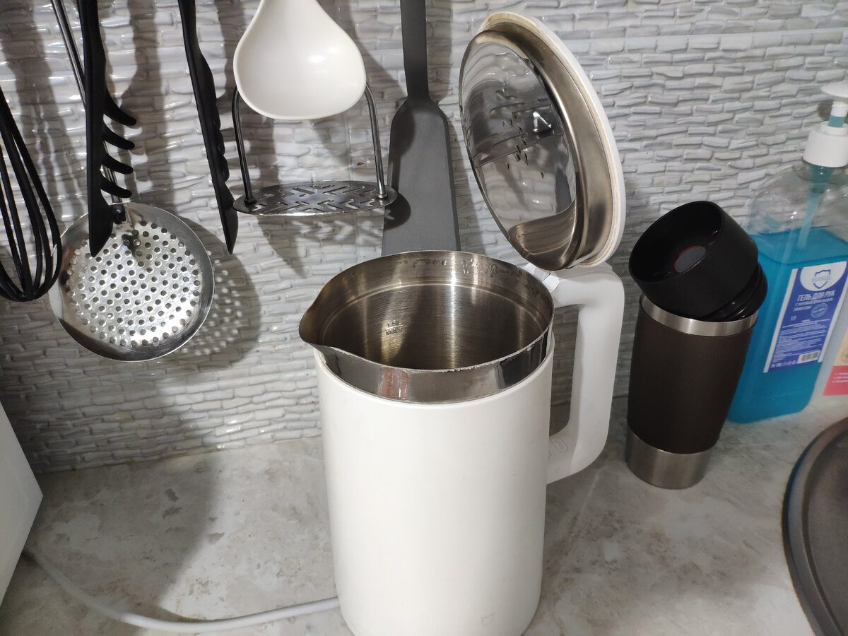 Експерти пояснили, як очистити чайник від накипу доступним засобом без побутової хімії