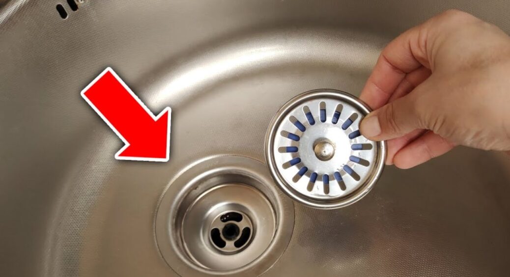 О 7-й ранку поклала лист паперу в раковину – і не повірила своїм очам через 10 годин: лайфхак на мільйон 