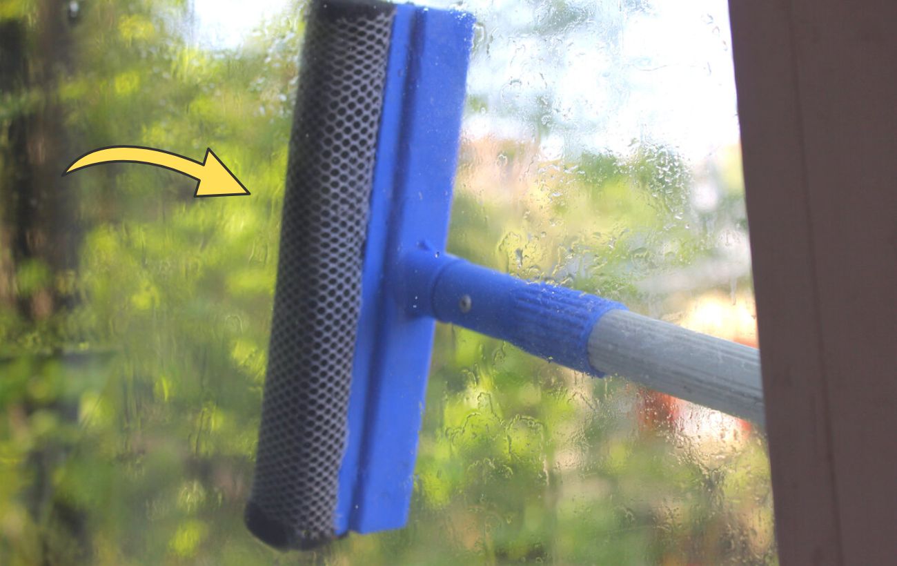 Як мити вікна, аби не було розводів