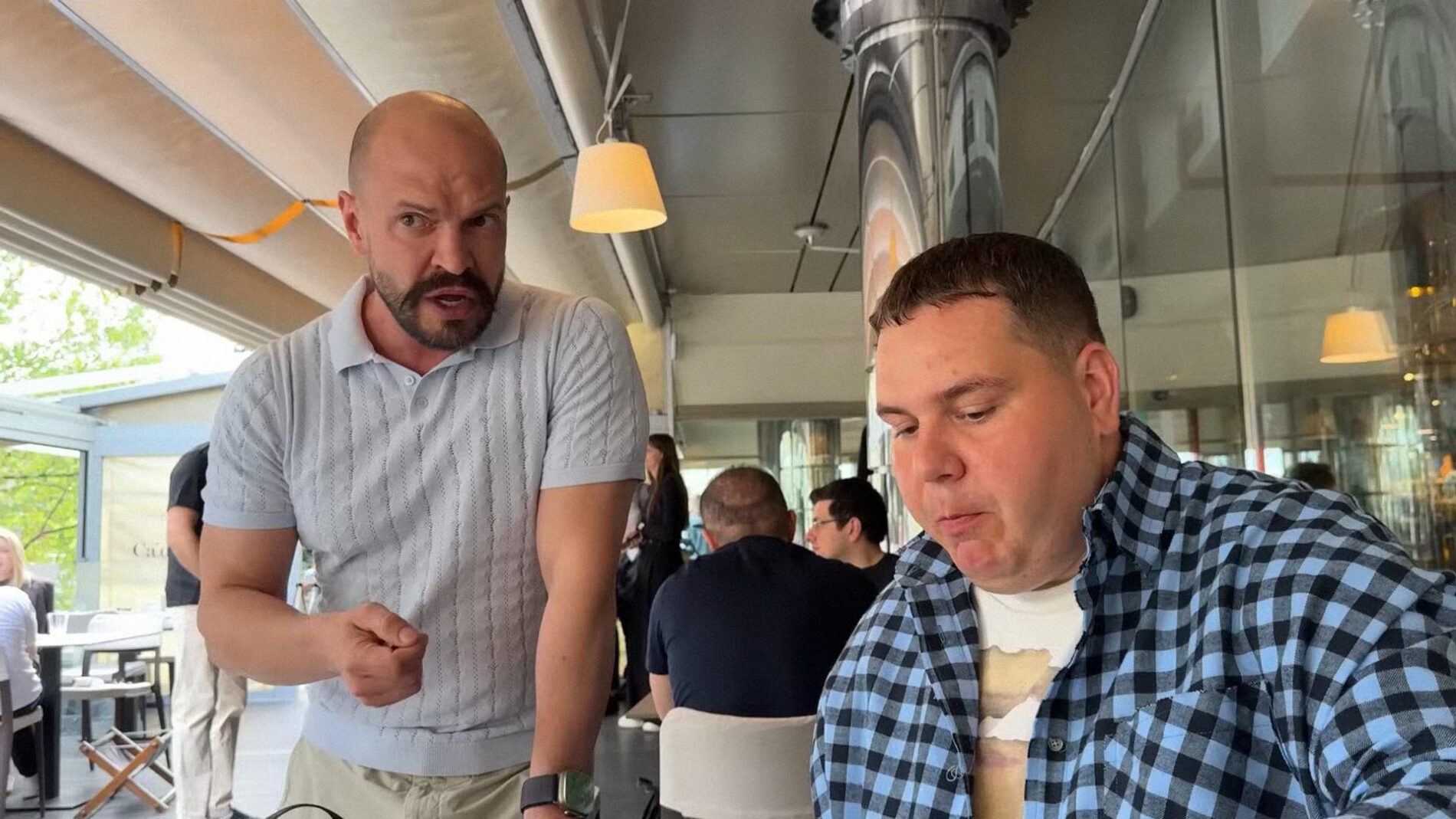 Учасник МастерШеф-13 Дмитро Чикало показав ціни в ресторані Ярославського