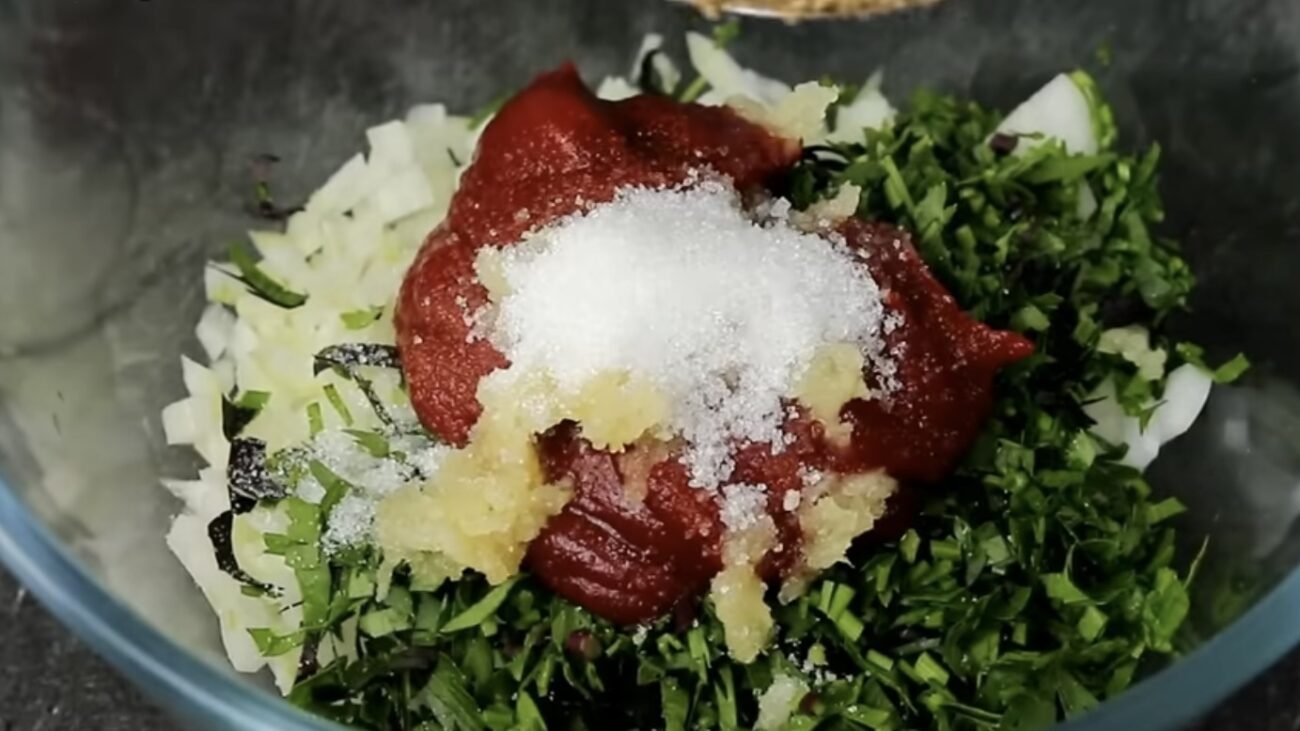 Господині розповіли, як приготувати смачну закуску із баклажанів Господині розповіли, як приготувати смачну закуску із баклажанів