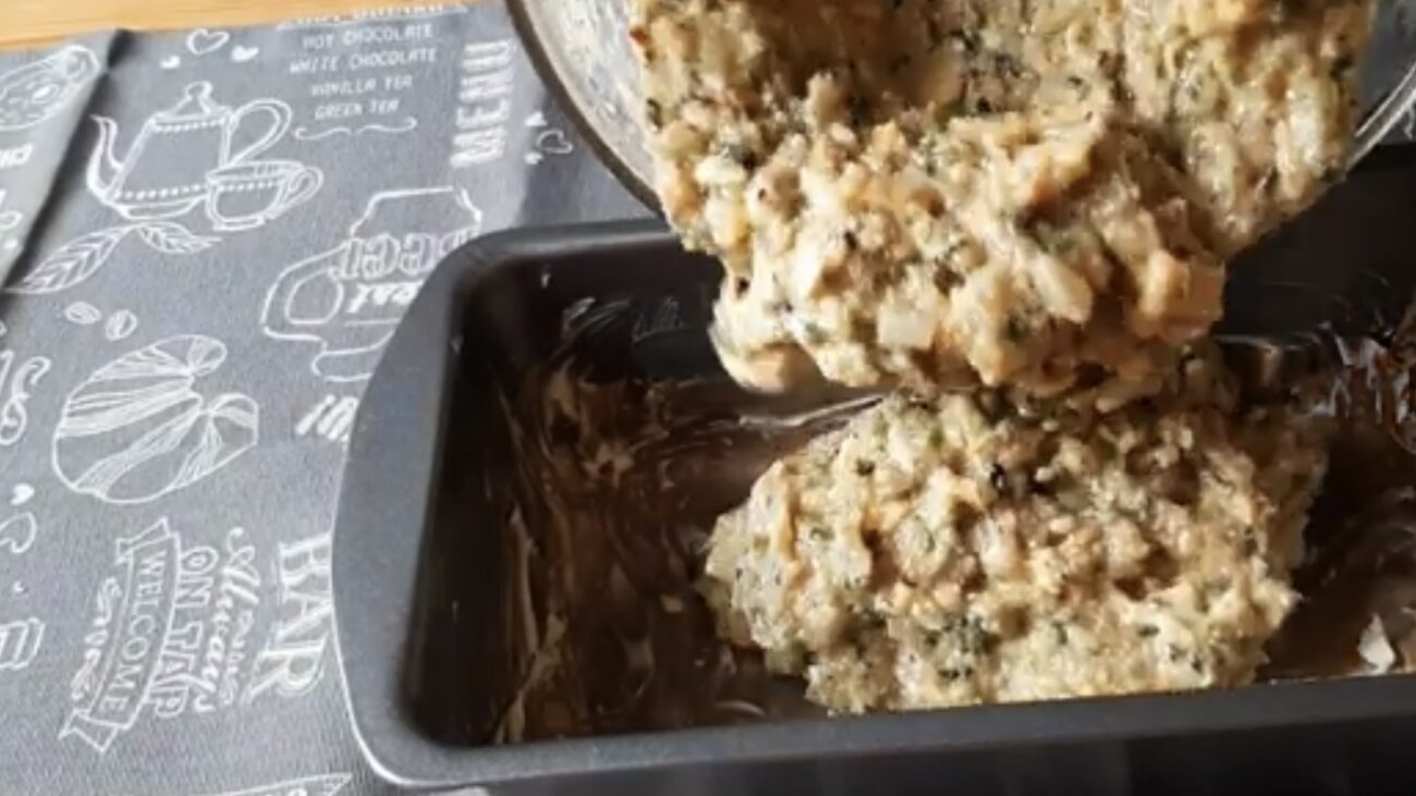 Господині розповіли, як приготувати запіканку з рибної консерви 