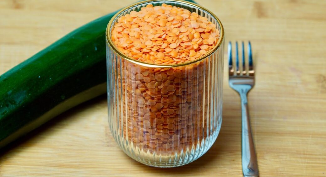 1 кабачок і 1 стакан сочевиці: 75 грн і виходять котлетки в 3 рази смачніші за м’ясні — рецепт від кухаря 