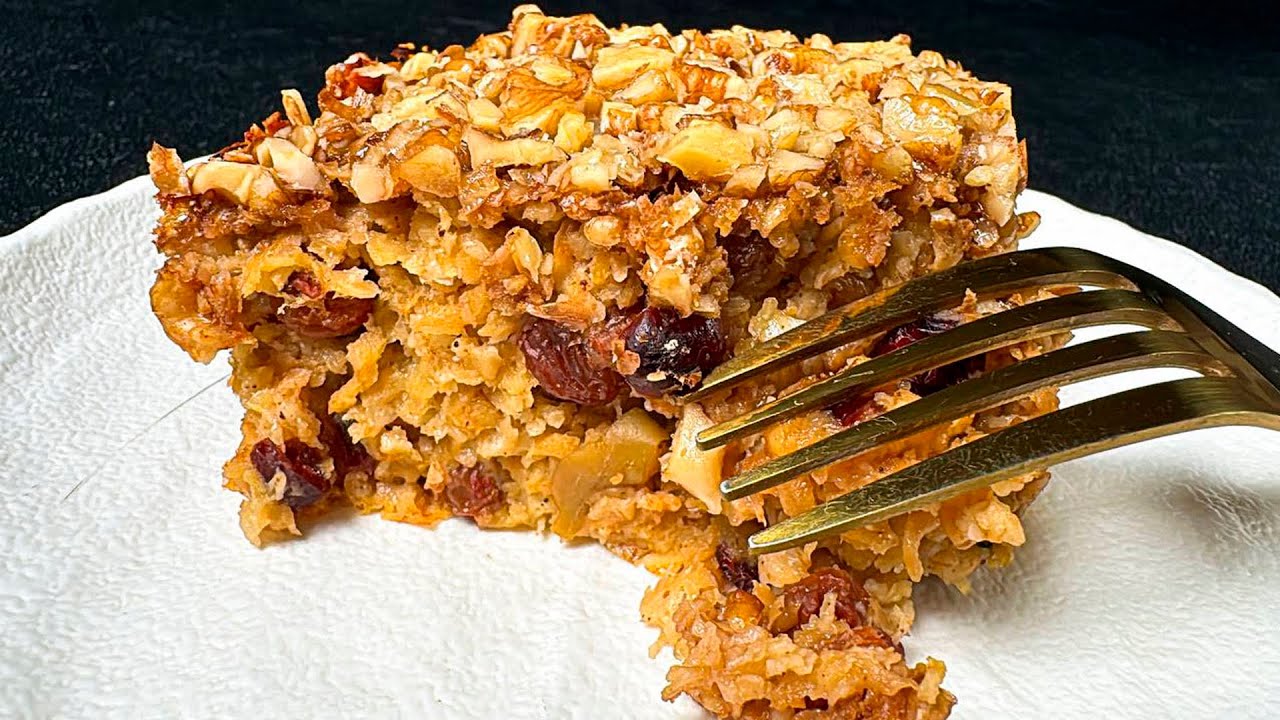 Господині розповіли, як приготувати дуже смачний пиріг без цукру і борошна 