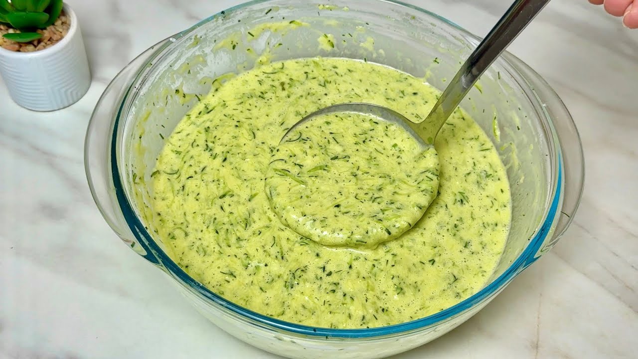 Господині розповіли, як приготувати смачну вечерю з кабачка