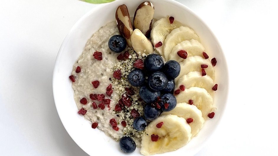 Дієтологи розкрили правду, через який продукт на сніданок ми набираємо вагу 