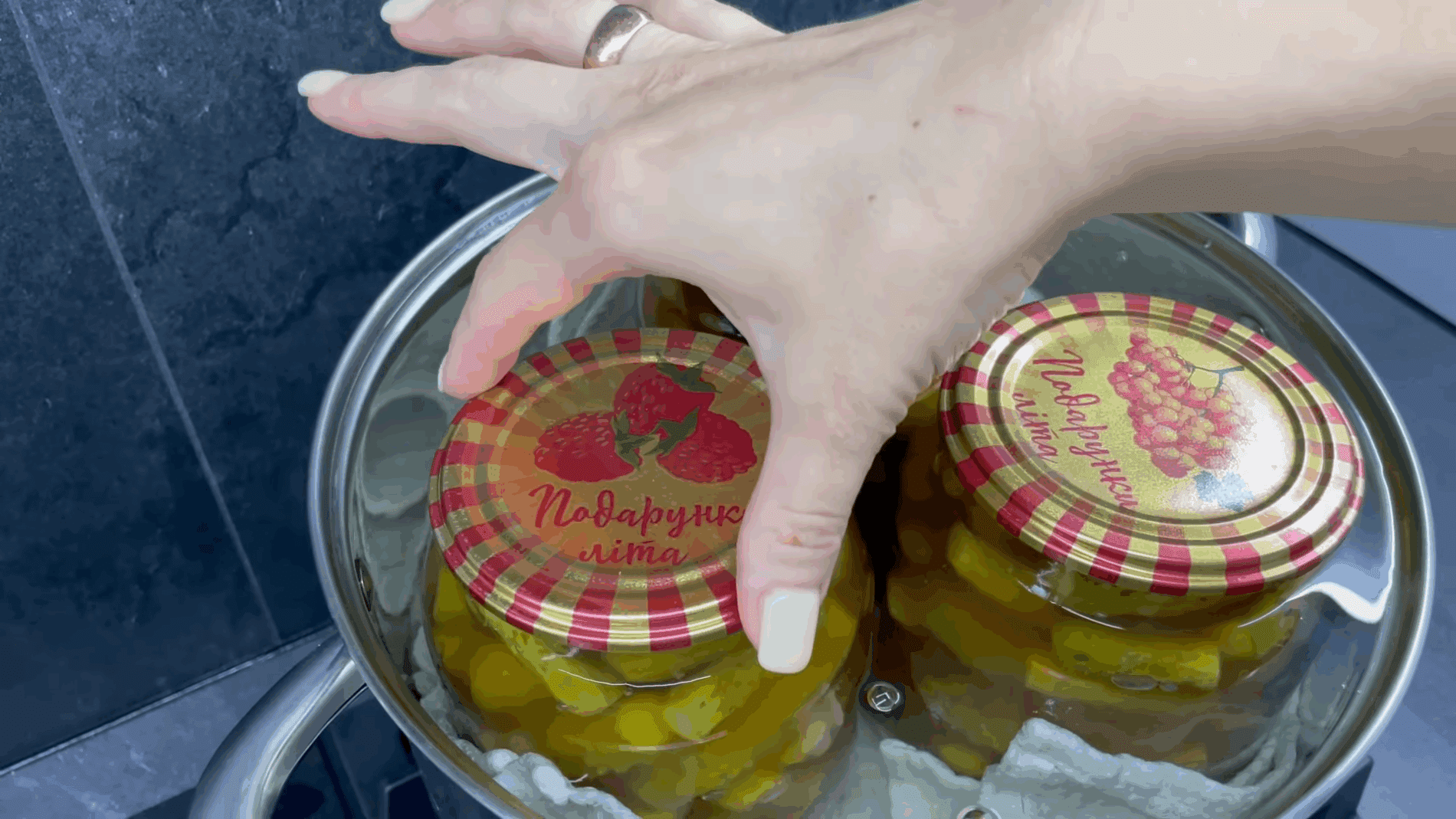 Експерти розповіли, як приготувати огірки з гірчицею на зиму