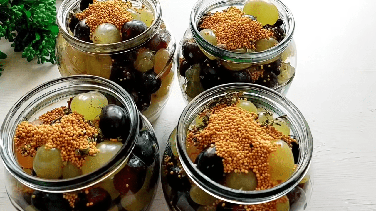 Кулінари поділилися рецептом маринованого винограду