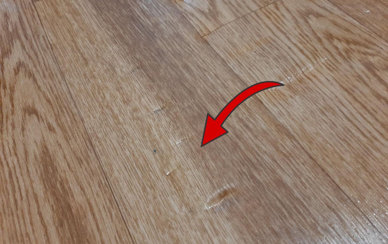 Як прибрати вм'ятини на лінолеумі