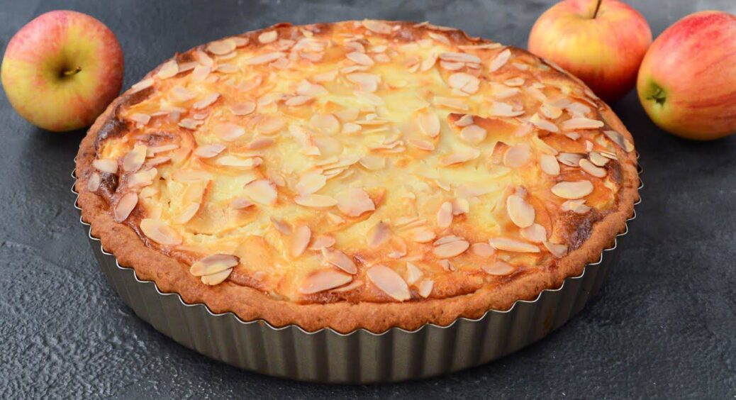 З 22 по 31 жовтня у моїй родині – “яблучне свято”: готую цей пиріг з 5 яблук, і вся сім’я “уминає” його 