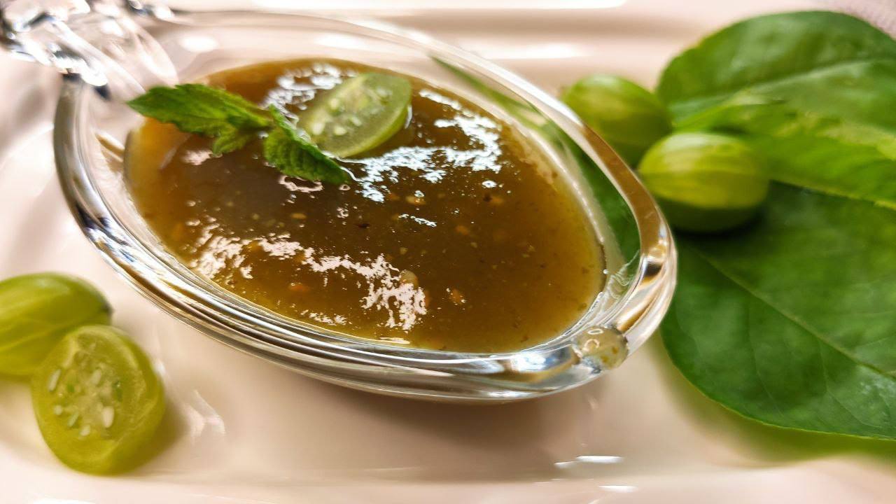 Господині розповіли, як приготувати варення із зеленого аґрусу з м'ятою на зиму