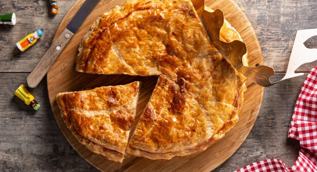 1 яйце, 10 хвилин, 180 градусів – італійський заливний пиріг з яйцями виходить смачним без складних рецептур 