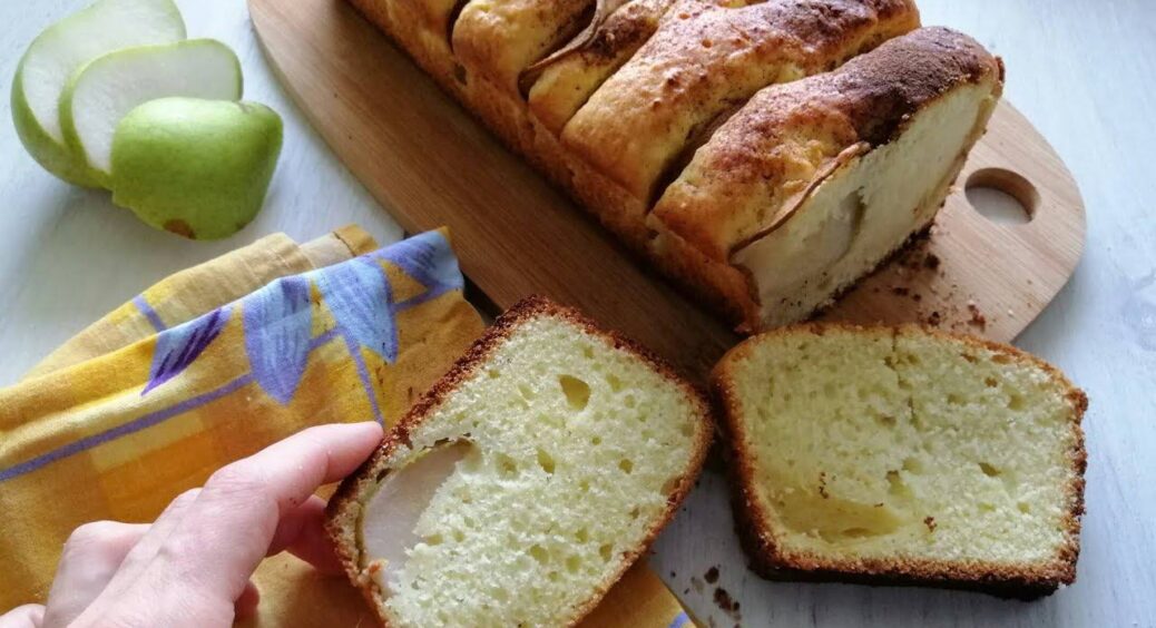 Змішала 3 інгредієнти – яйця, сир та яблука: і в мене готовий “повітряний” кекс, як з ресторану 