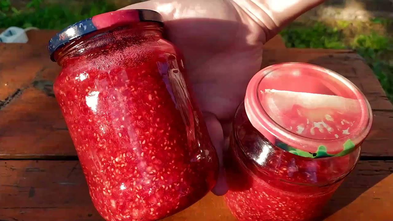 Господині розповіли, як заготовити на зиму малину без варіння