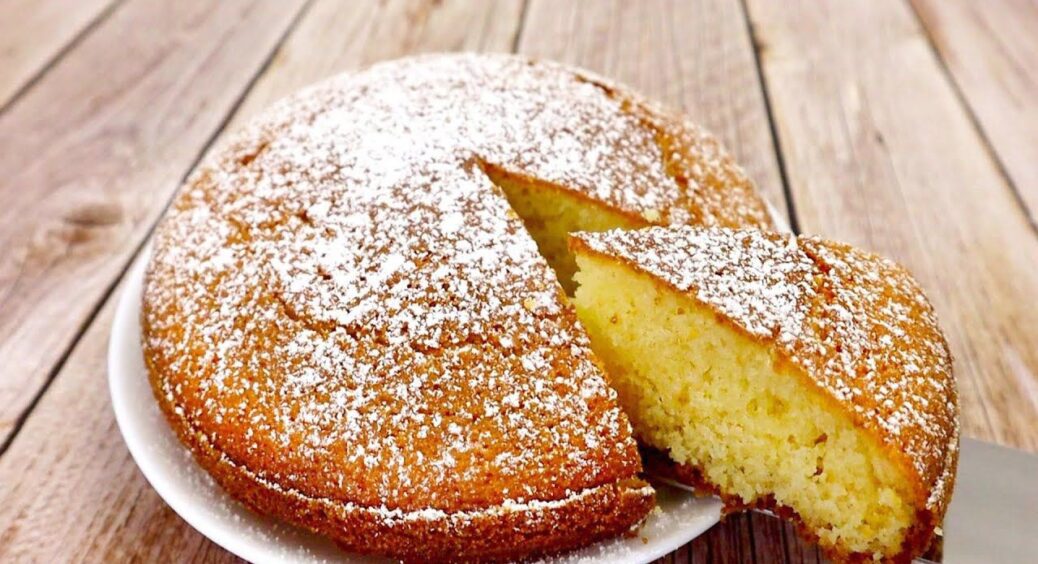 4 стакани – і кількість інгредієнтів, і назва пирога: його аромат заполонить всю квартиру, а міксер не треба 