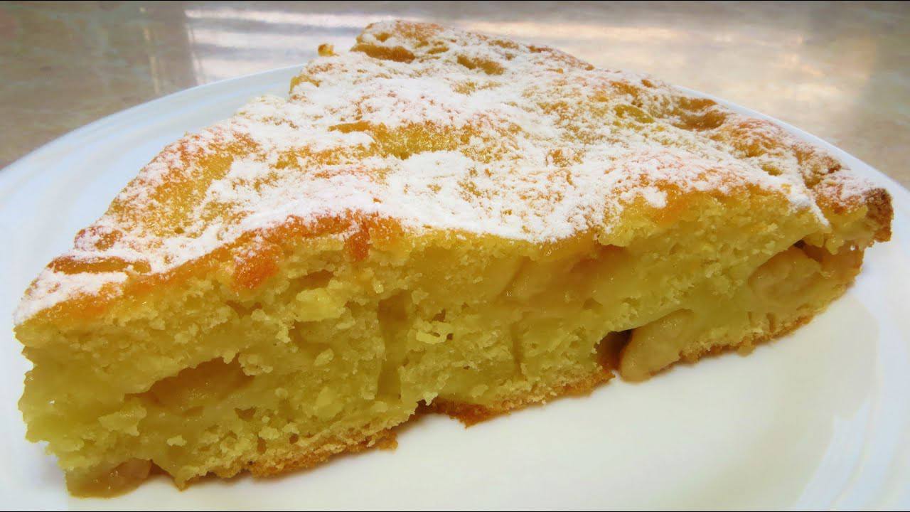 Кулінари розповіли, як приготувати неймовірно ароматний яблучний пиріг