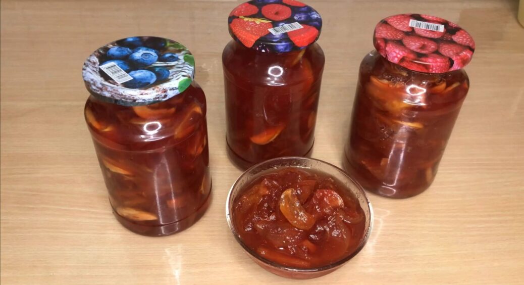 Роблю на зиму по 150 банок – і не вистачає до весни! Бурштинове яблучне варення: ідеальне на всі випадки 
