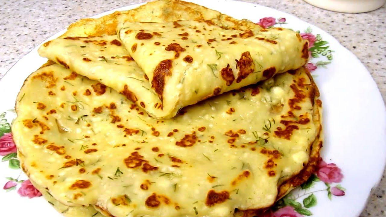 Кулінари поділилися простим рецептом сирних коржиків на кефірі за 10 хвилин