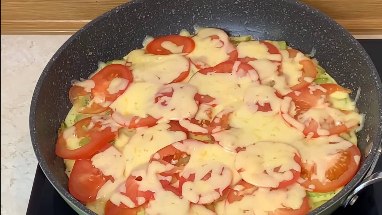 Кулінари розповіли, як приготувати легку овочеву запіканку на сковороді