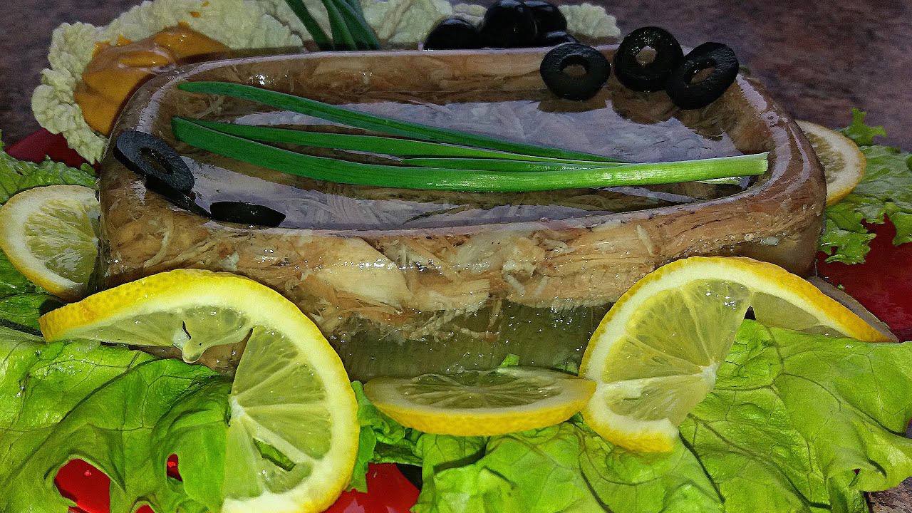 Кулінари розповіли, як варити холодець зі свинячих ніжок, щоб він був прозорим