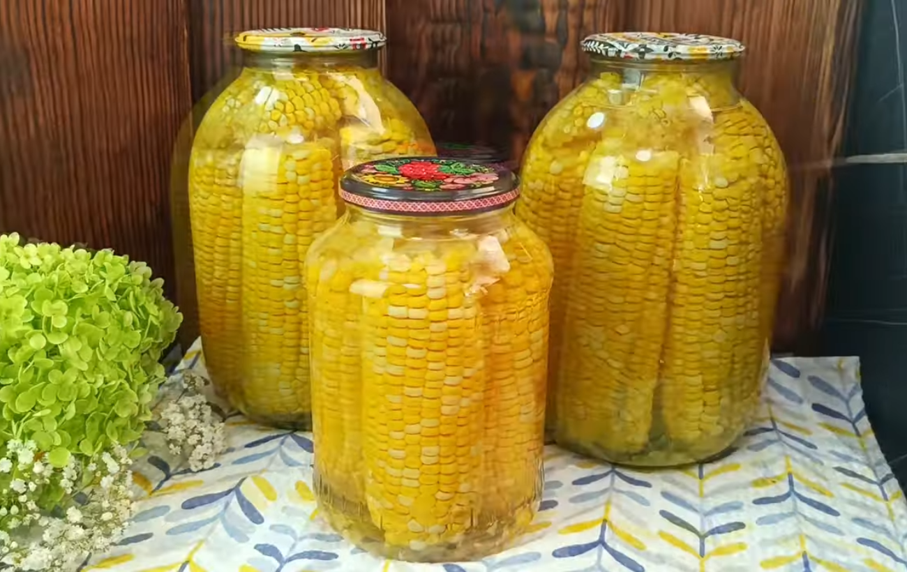 Кулінари розкрили рецепт консервованої кукурудзи качанами