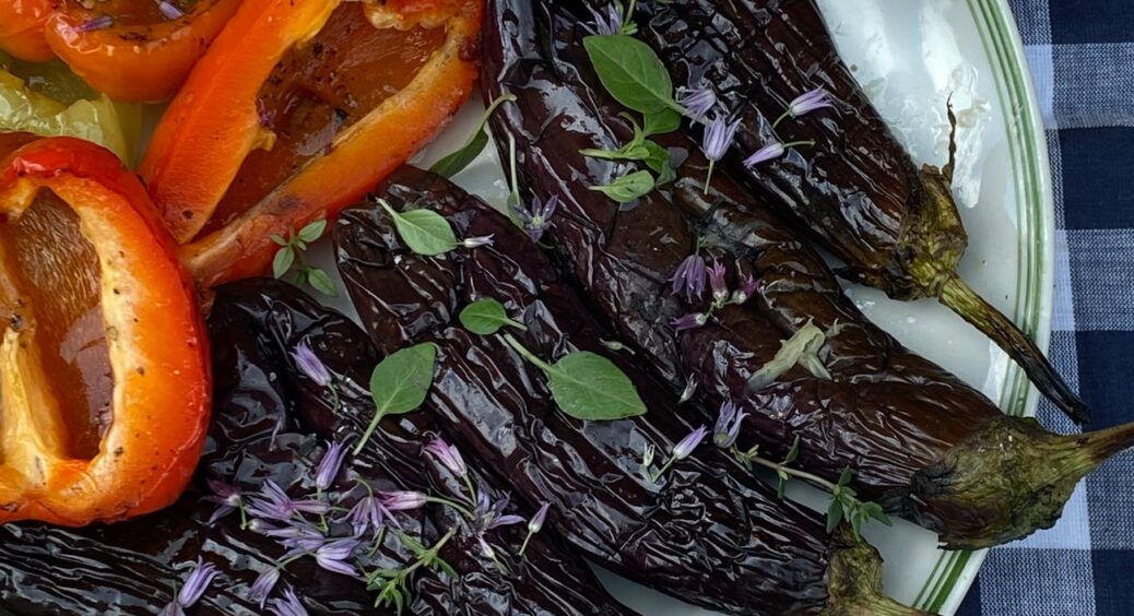 3 інгредієнти — і ось делікатес, за який сусіди готові віддати урожай: квашені баклажани з часником і перцем 