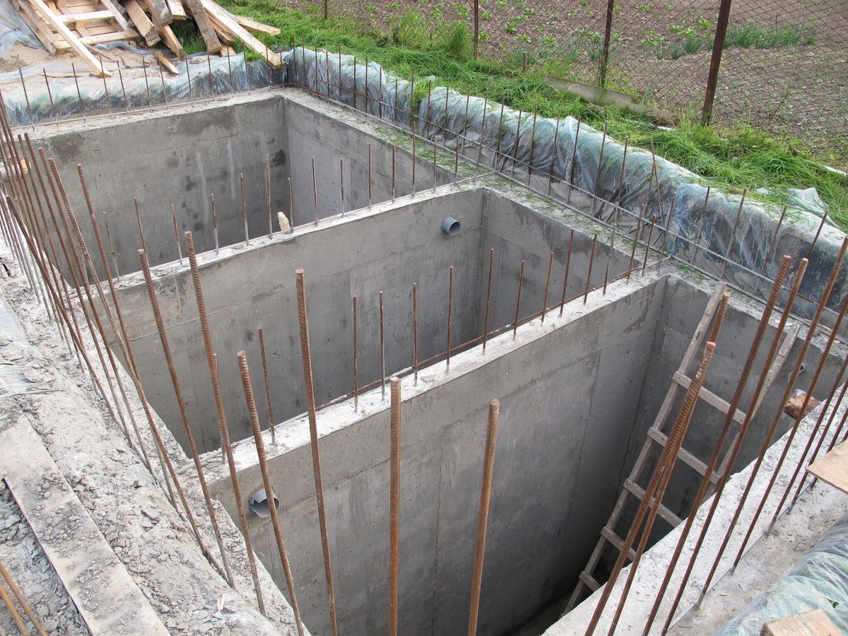 Експерти розповіли про основні переваги та недоліки монолітного септика – важливо знати все