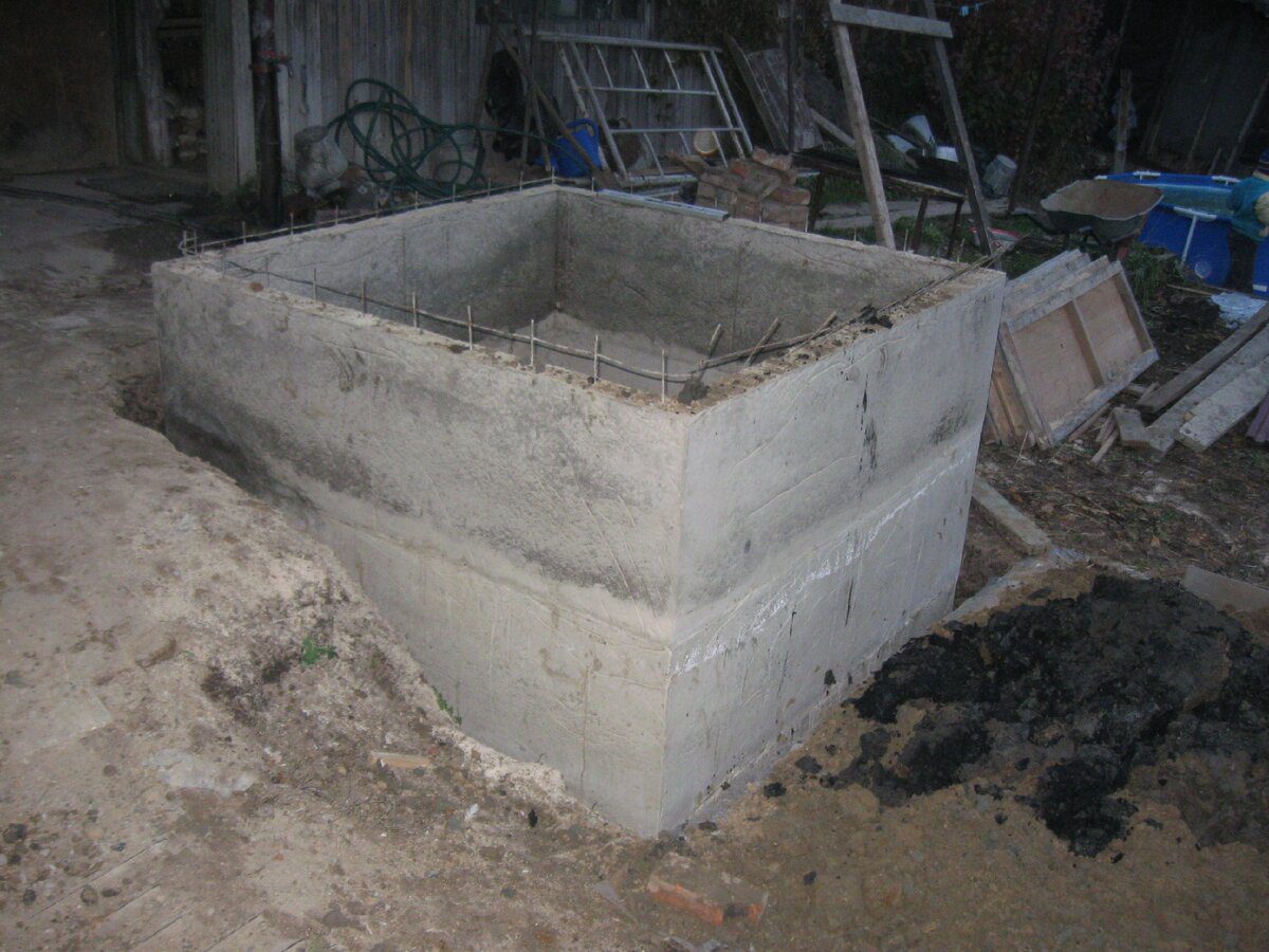Експерти розповіли про основні переваги та недоліки монолітного септика – важливо знати все