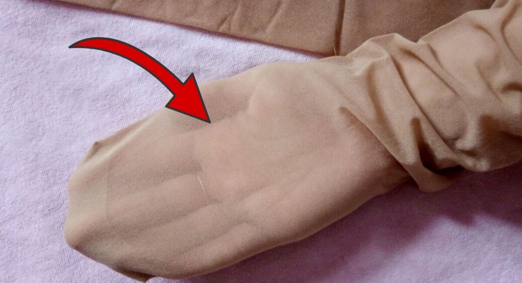 Старі колготки не викидаю, а нарізаю на шматочки: це не “Вуду”, а хитрий спосіб очистити ванну кімнату 