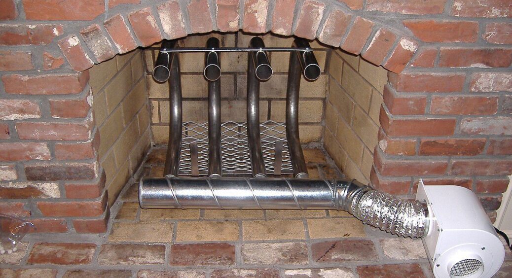 Мій дід навчив додавати 1 пригорщу у грубку – і тепло тримається на 5 годин довше без зайвого вугілля й дров 