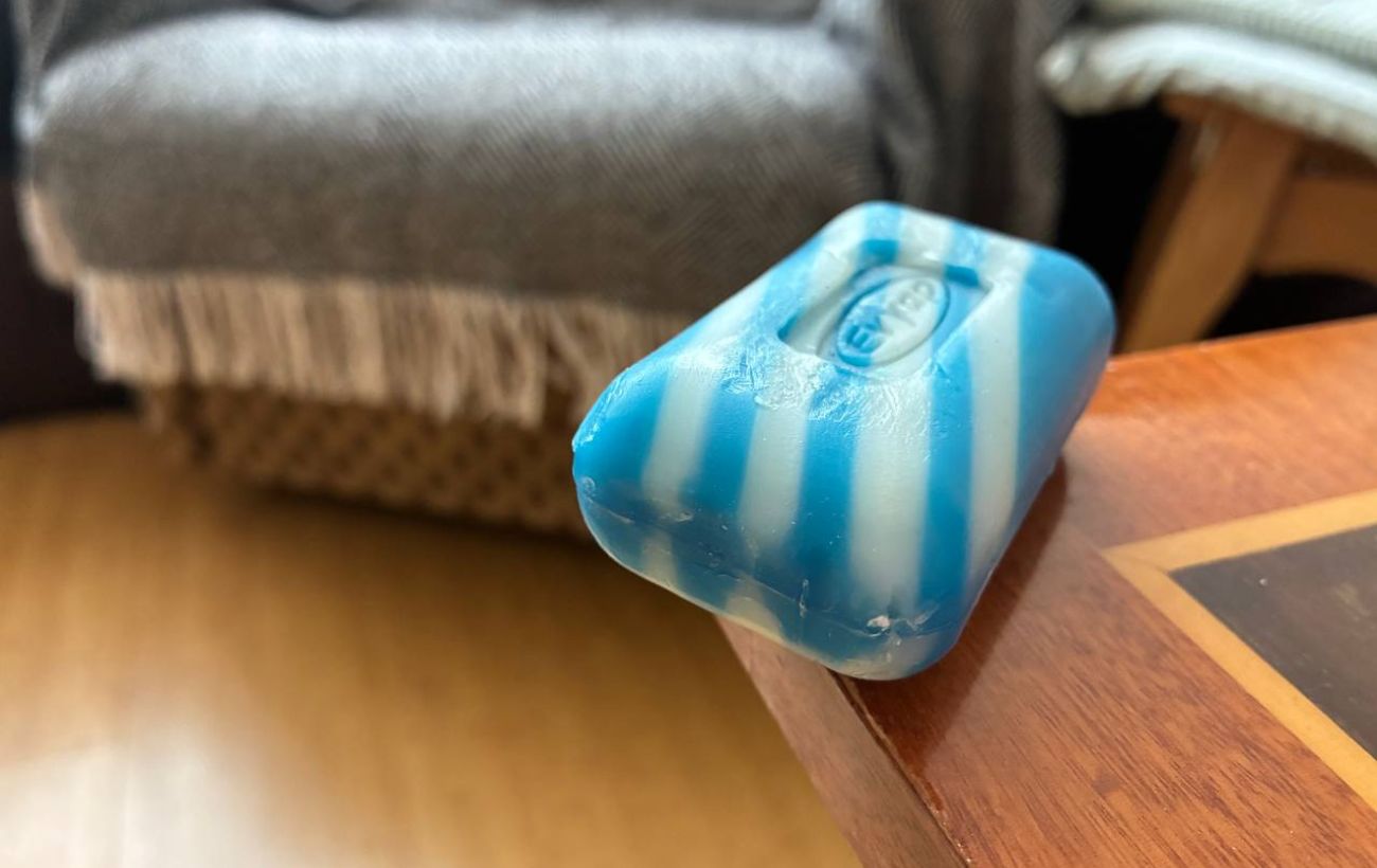 Експерти пояснили, навіщо залишати мило на батареї та чим це може допомогти у побуті