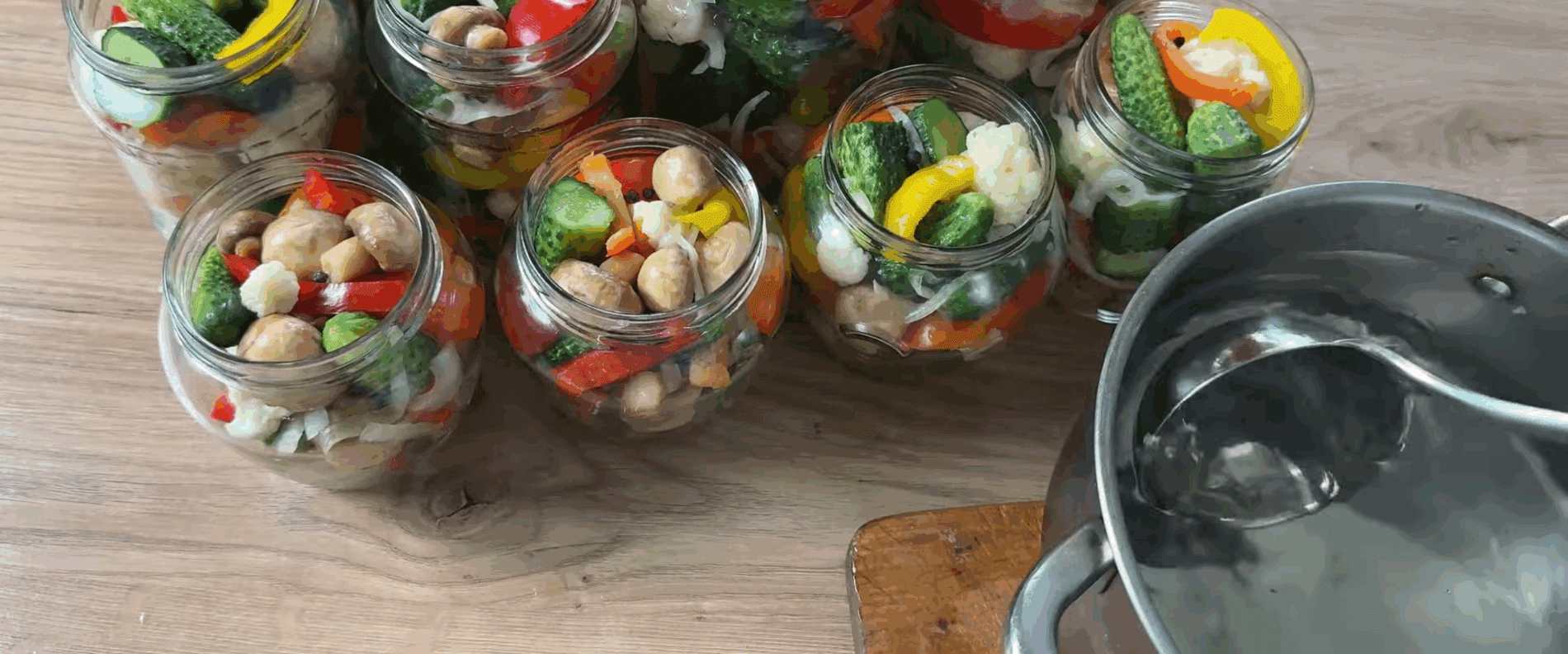 Експерти розповіли, як приготувати смачне овочеве асорті на зиму