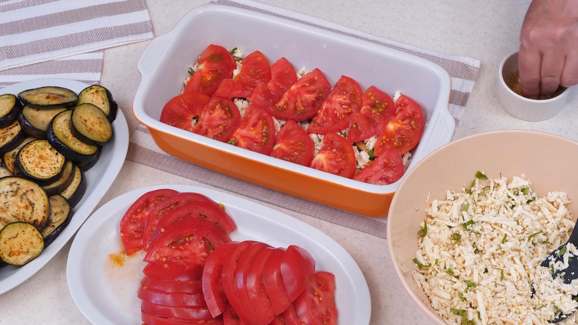 Покроковий рецепт соковитої запіканки з баклажанами та сиром