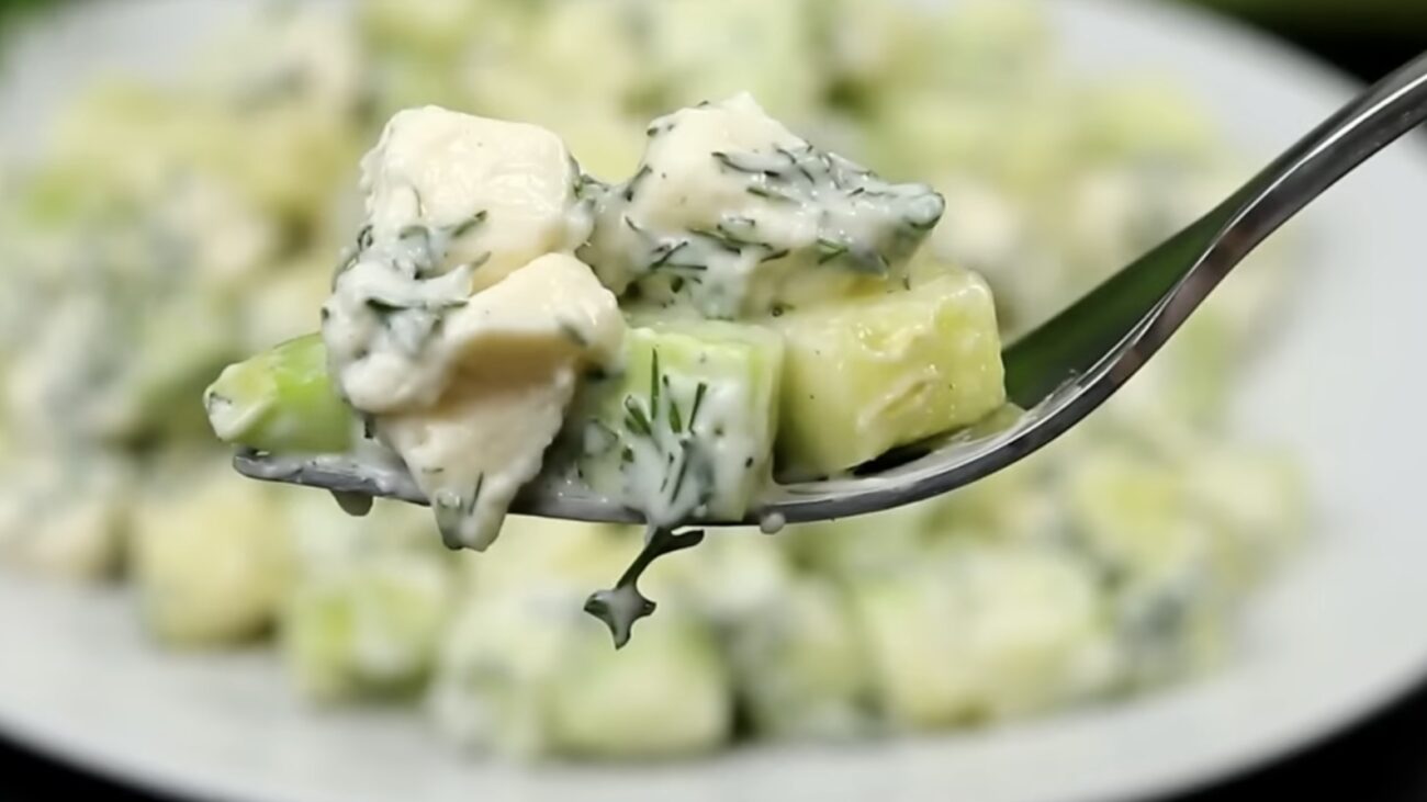 Господині поділилися рецептом смачної закуски зі свіжих кабачків 