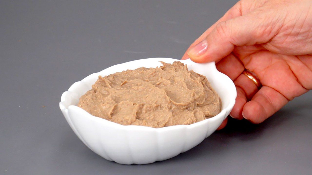 Господині розповіли, як приготувати ніжний кремовий паштет з курячої печінки